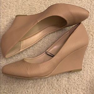 Express wedges, size 10